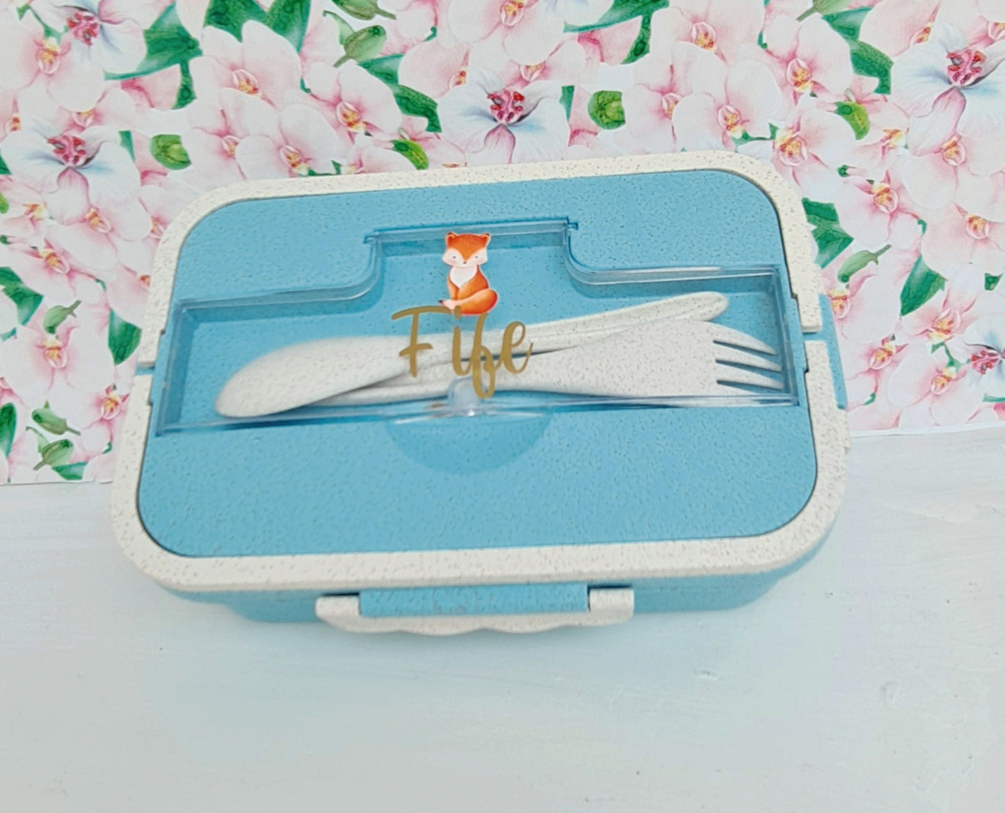 Range of personalised character lunch boxes with different animals
