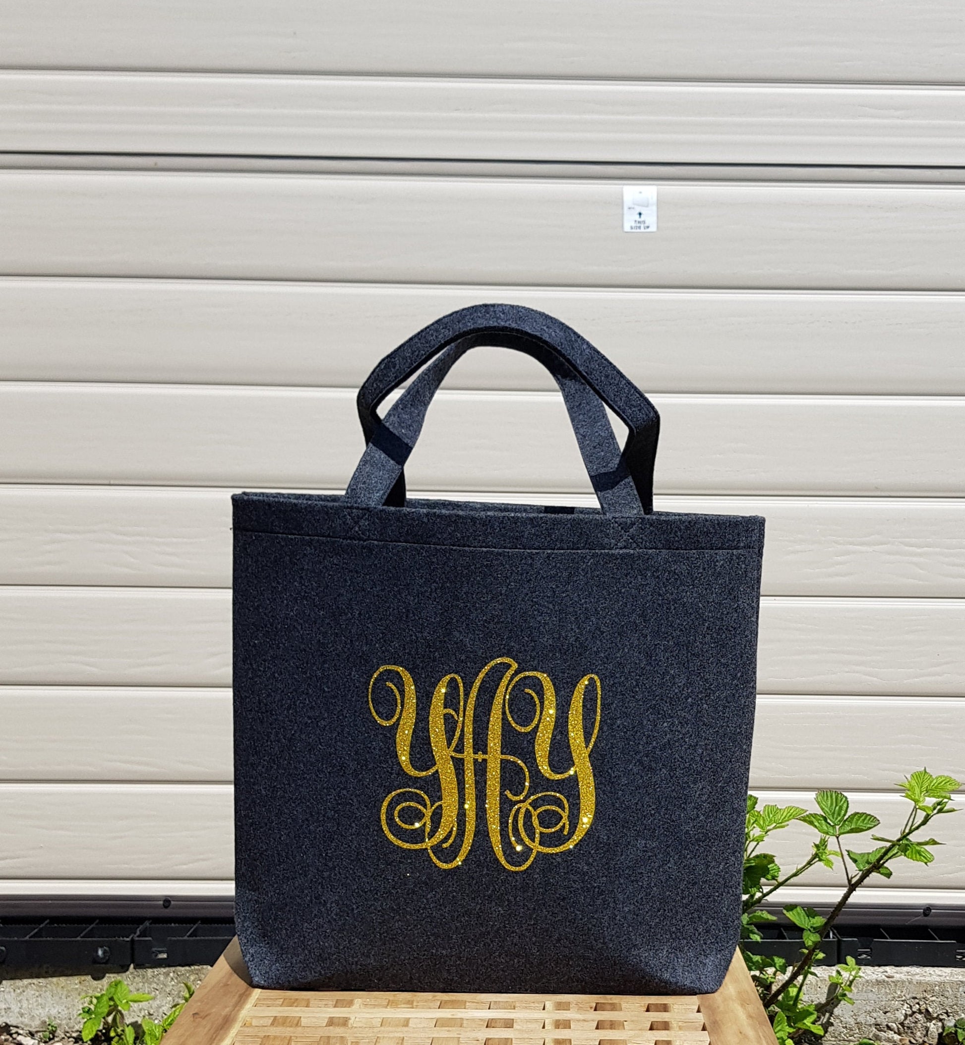 Personalised monogram tote bags showing range of colour and initial options